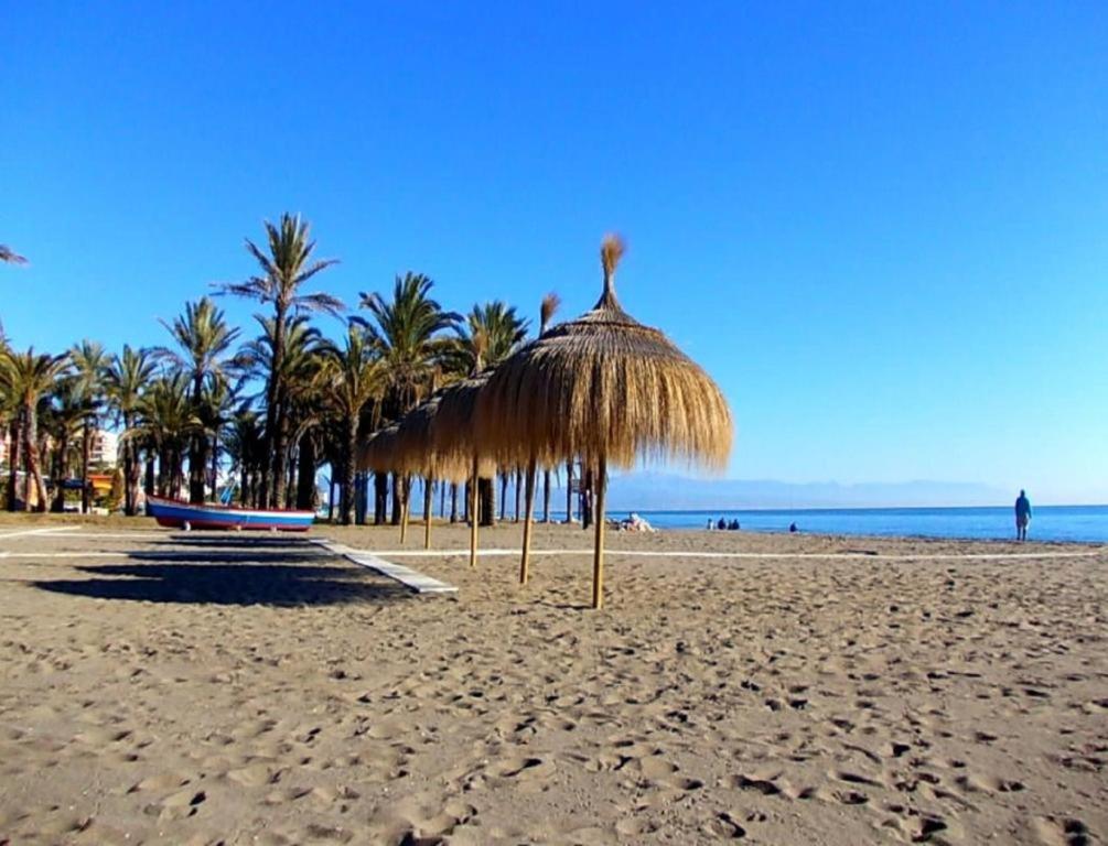 La Carihuela Lux Apartment Torremolinos Eksteriør billede