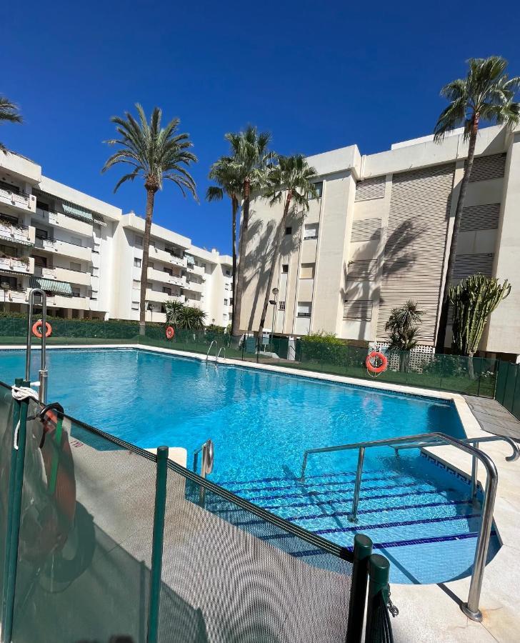 La Carihuela Lux Apartment Torremolinos Eksteriør billede